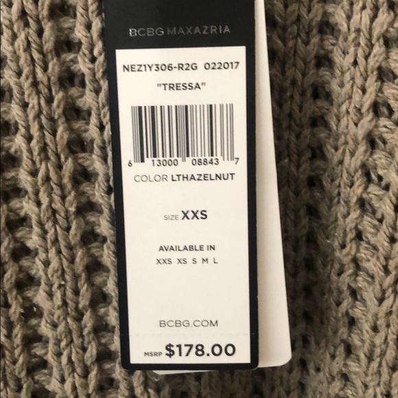 BCBG cold shoulder knitted long sleeve top - Picture 3 of 5